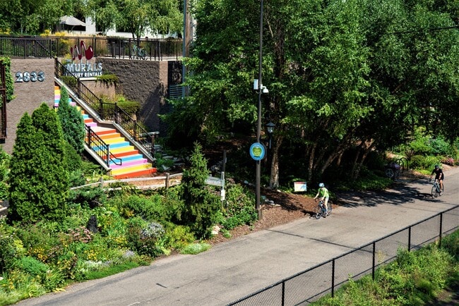 Building Photo - The Murals of LynLake