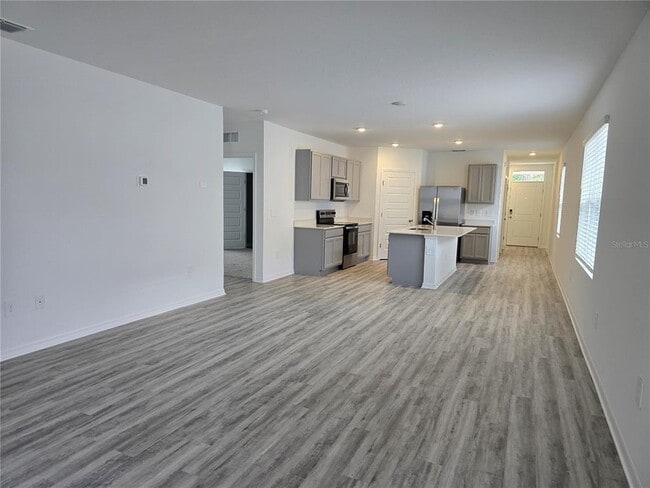 Building Photo - 8411 Madrid St