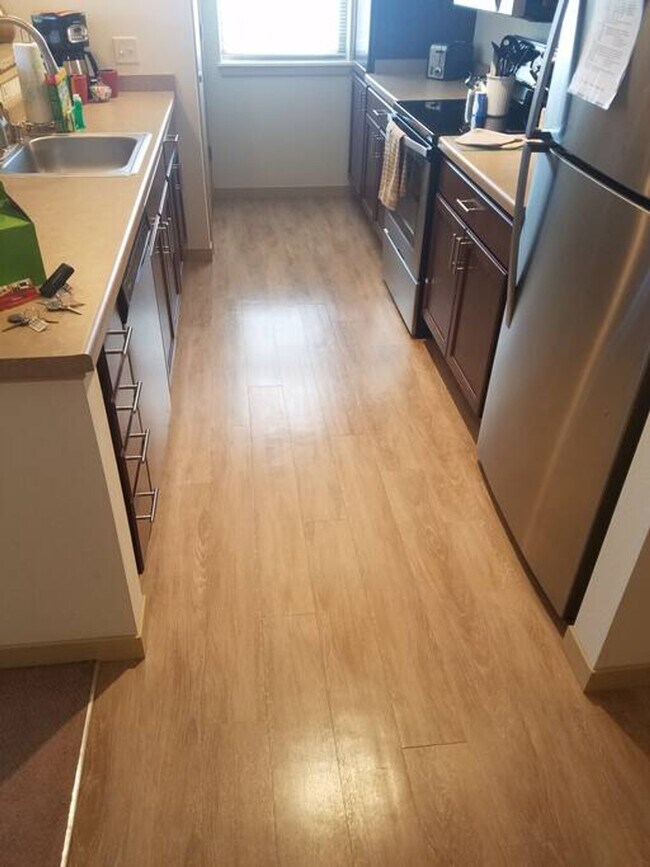 Building Photo - N72W13536 Lund Ln