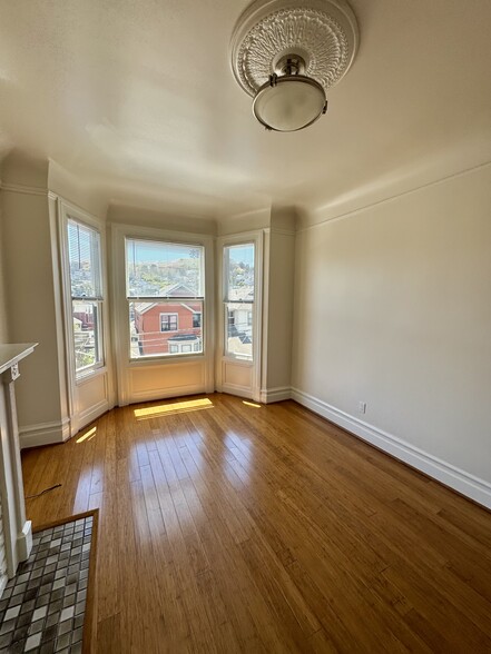 Building Photo - 3154 26th St