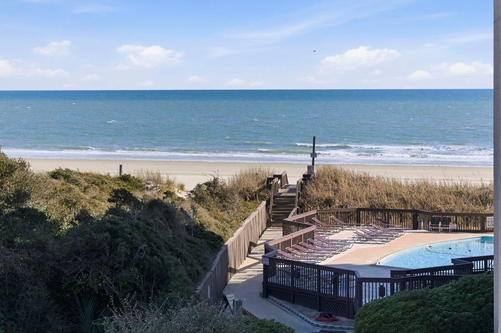 Building Photo - 100 Lands End Blvd