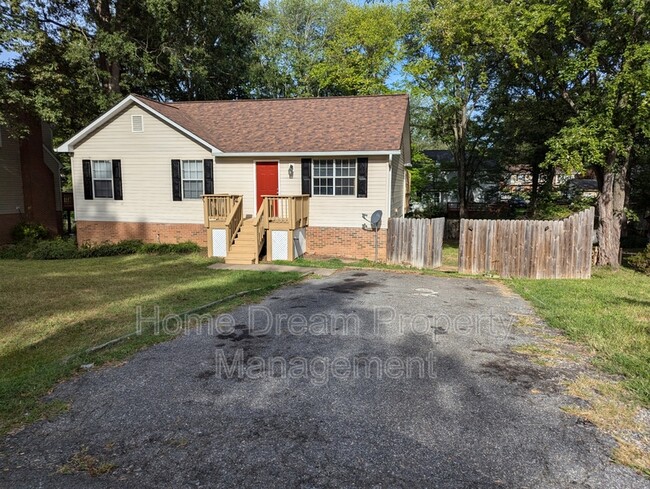 Building Photo - 11605 Rutherford Dr