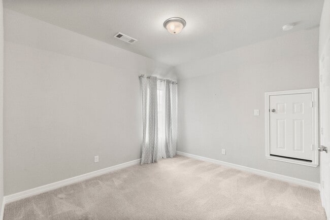 Building Photo - 2840 Jehlon Ln