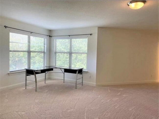 Building Photo - 508 Tyree Rd