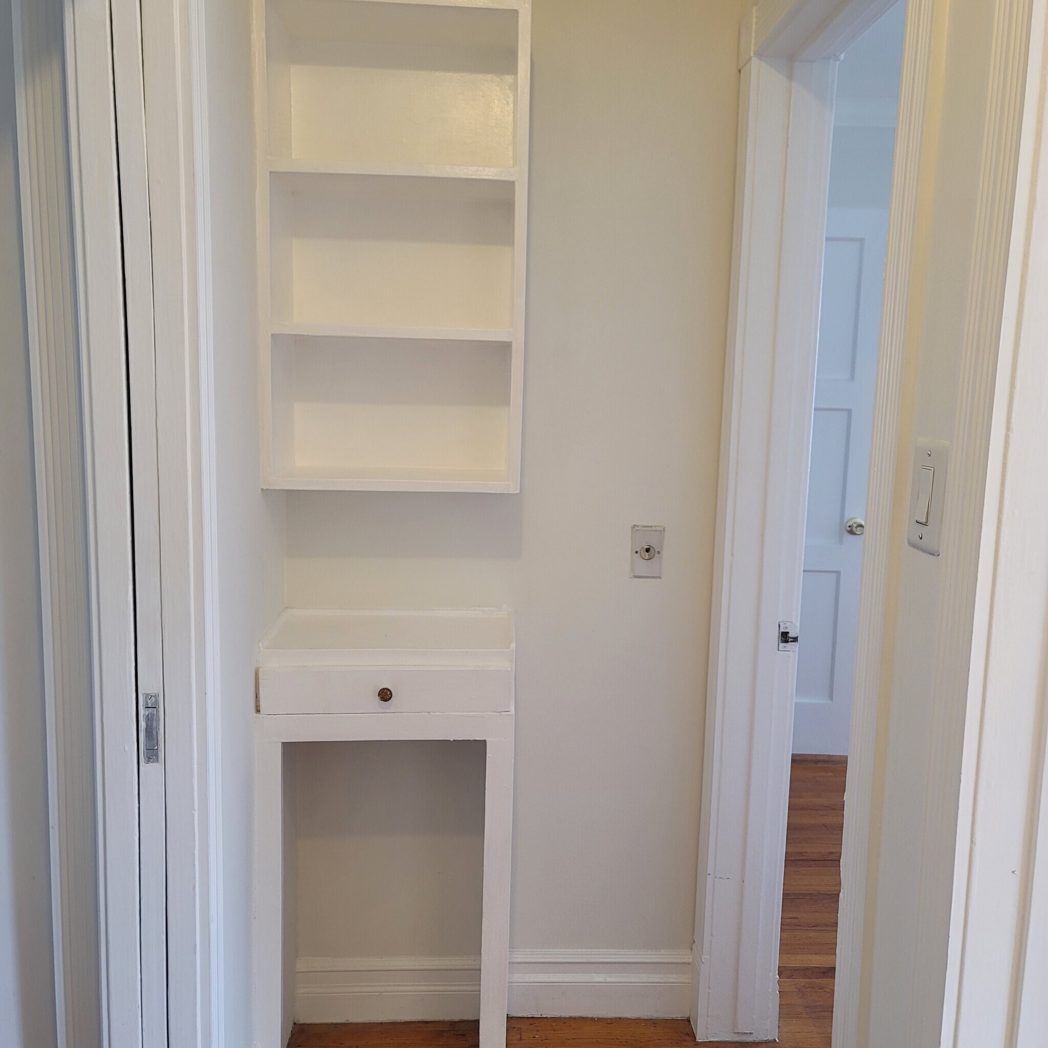 Building Photo - 5025 Cahuenga Blvd