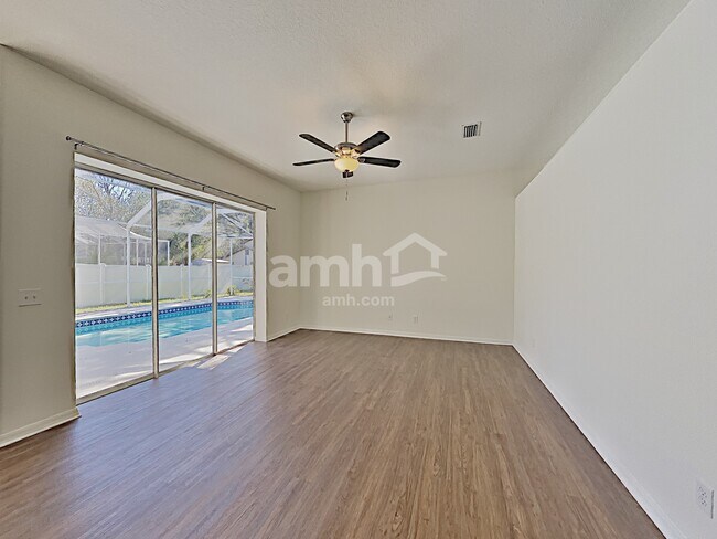 Building Photo - 832 Innergary Place