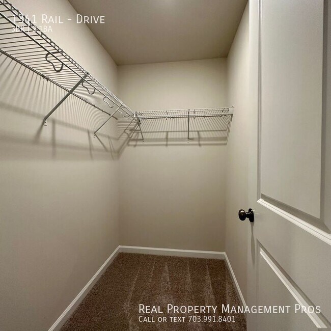 Building Photo - 1341 Rail-Drive