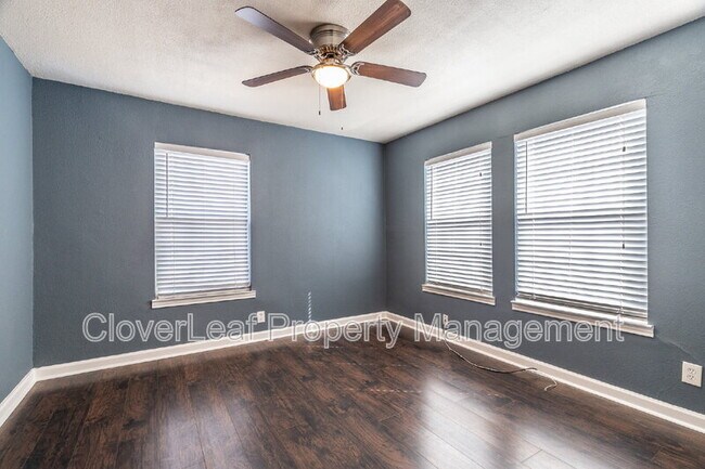 Building Photo - 1361 W Gramercy Pl