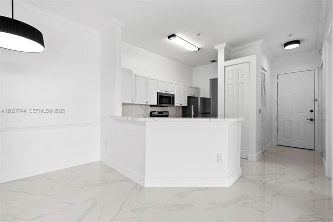 Building Photo - 4404 SW 160th Ave