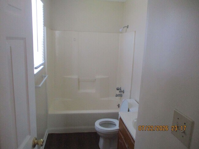 Building Photo - 105 Gala Ct