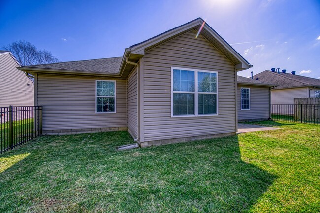 Building Photo - 4823 Penrose Dr