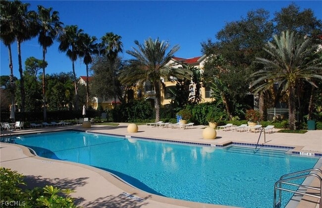 Building Photo - 11490 Villa Grand