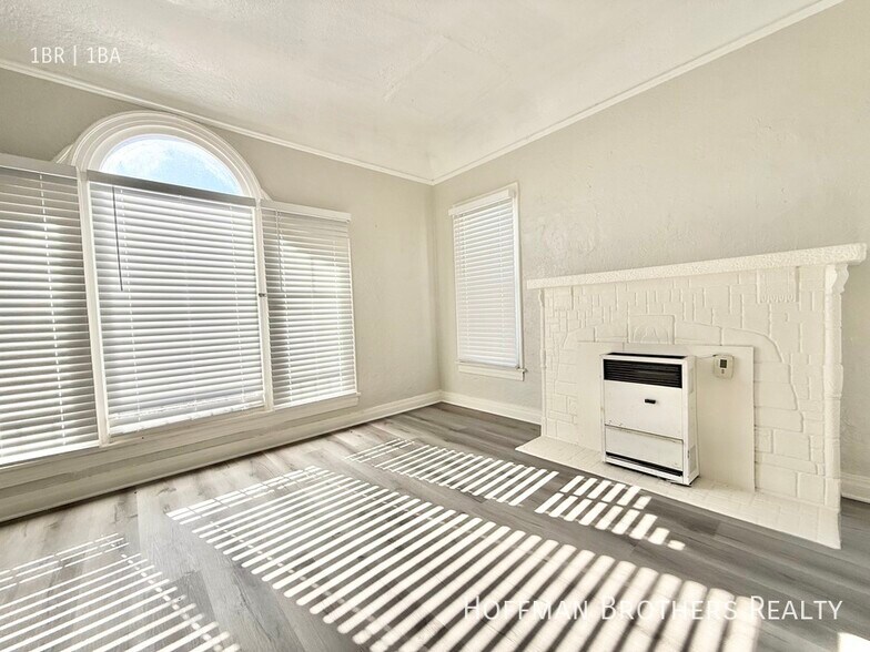 Building Photo - 2527 Cincinnati St