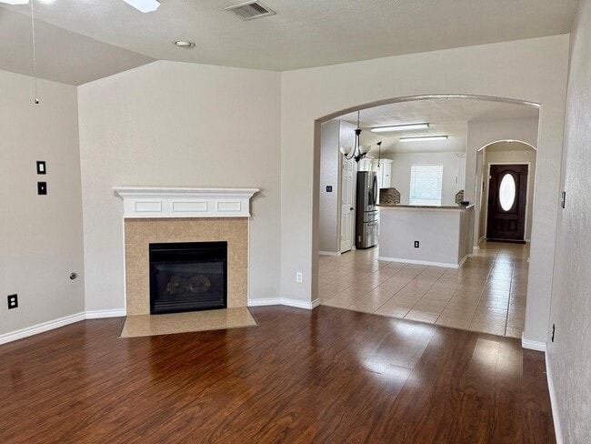 Building Photo - 19011 Bressingham Dr