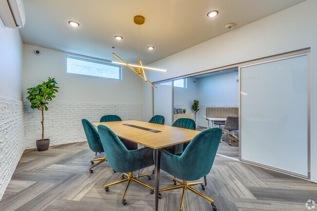 Building Photo - FULLY FURNISHED - 2 MONTHS FREE ON 14 MONT...