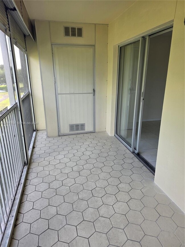 Building Photo - 13250 SW 4th Ct