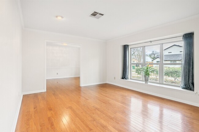 Building Photo - 10503 Raritan Dr