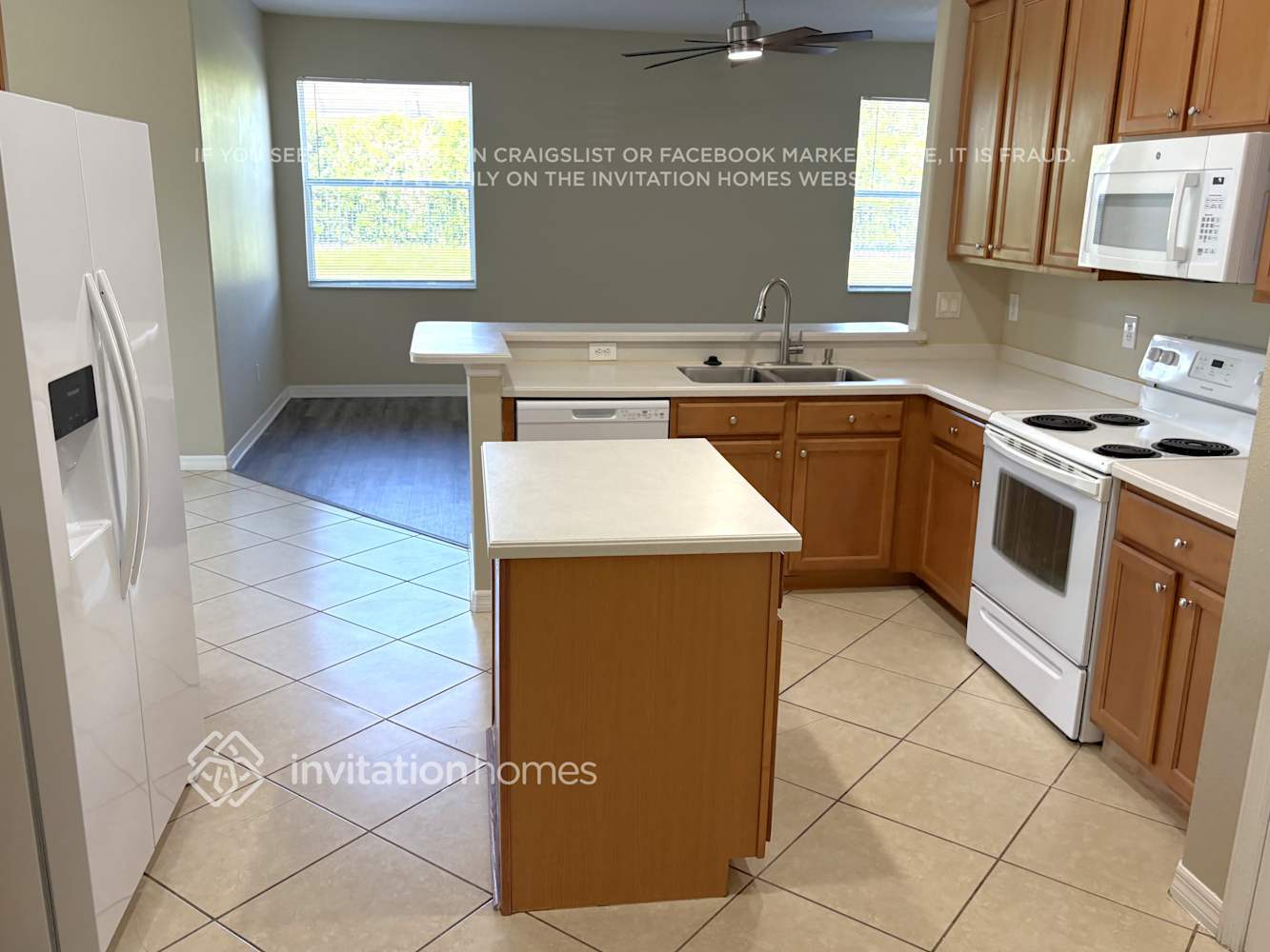 Building Photo - 16138 Bridgepark Dr