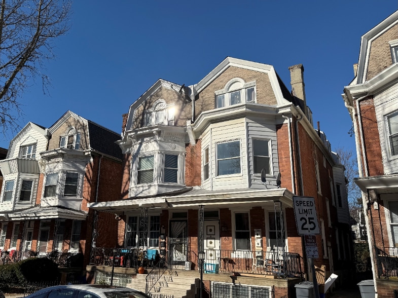 Primary Photo - 63 W Sharpnack St