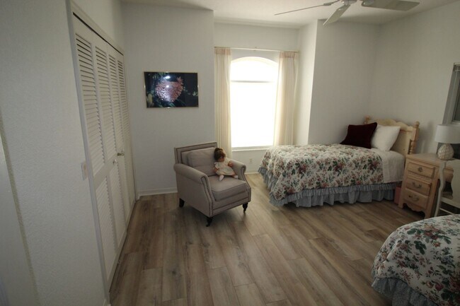 Building Photo - Short Term Rental ** Available 11/1/25 ** 3 Bed/2 Bath Pool Home ** Punta Gorda Isles** $7,500/mo