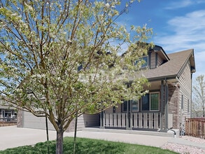 Building Photo - 4574 Cole Dr