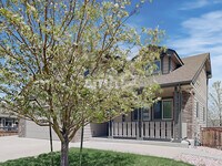 Building Photo - 4574 Cole Dr