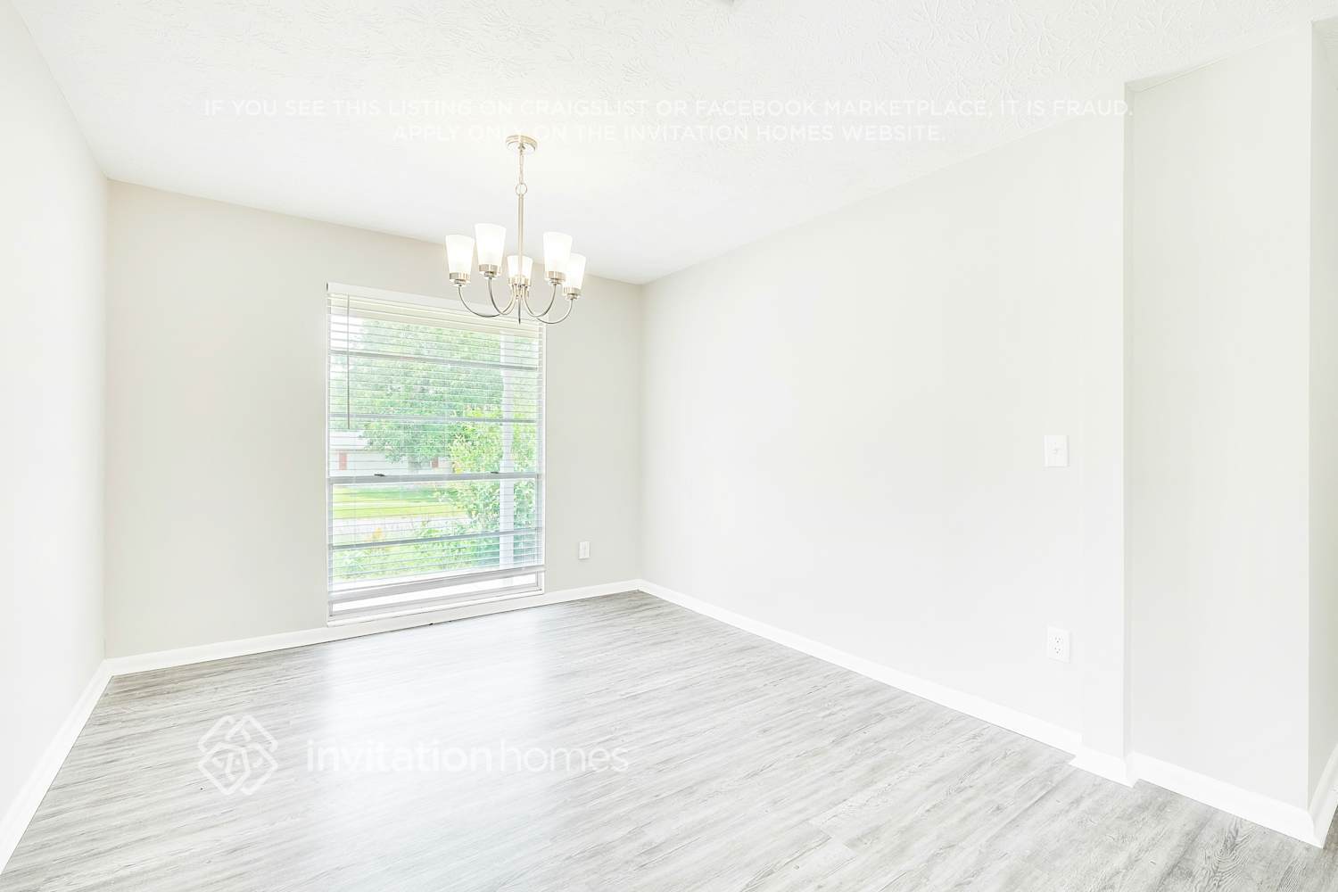 Building Photo - 401 Libra Ln