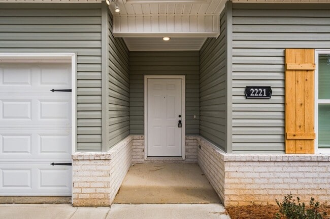 Building Photo - Be the First to Live Here! Stunning New Construction Near Morgan Road