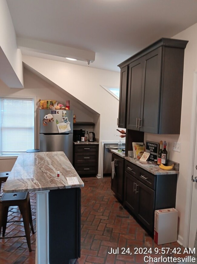 Building Photo - 515 14th St NW