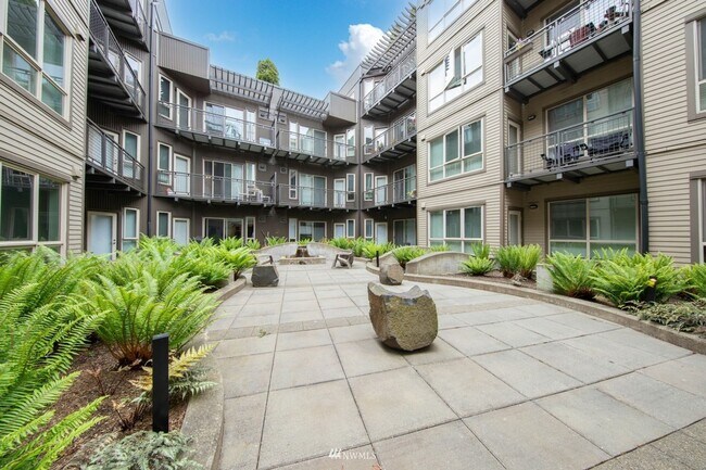 Primary Photo - Capitol Hill - Braeburn open 1 Bedroom / 1...