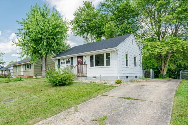 Building Photo - 509 Diecks Dr