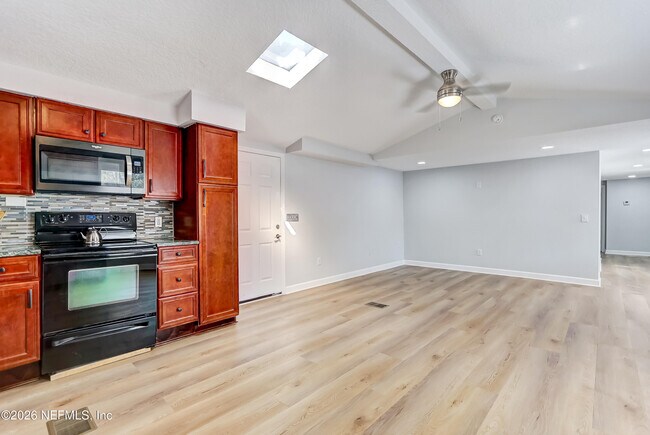 Building Photo - 11321 Deep Ln