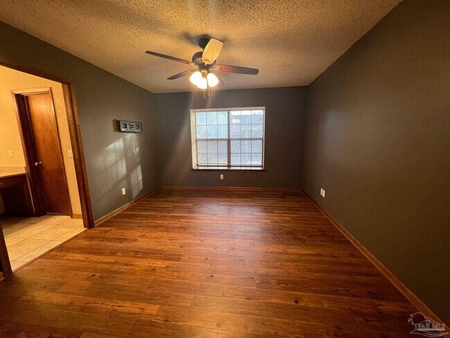 Building Photo - 3131 Oxford Cir