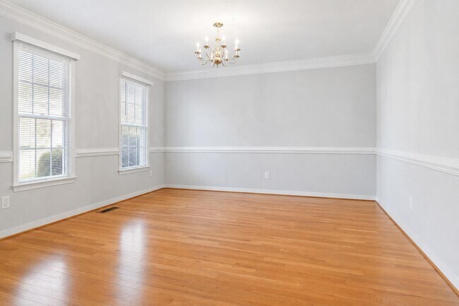 Building Photo - 10813 Kittery Pl