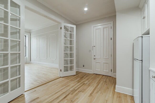 Building Photo - 465 Jersey Ave