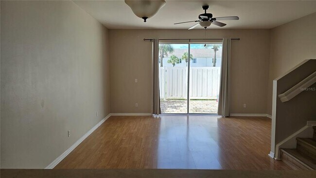 Building Photo - 3005 Palmetto Oak Dr