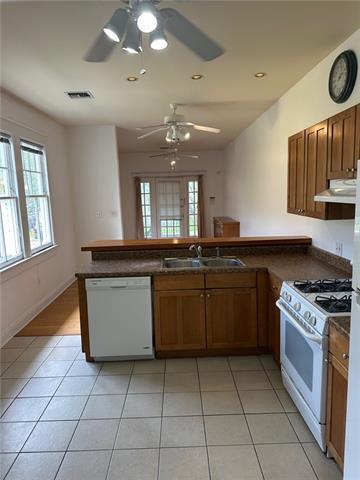 Building Photo - 2902 Calhoun St