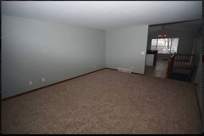 Building Photo - 1936 Little River Path