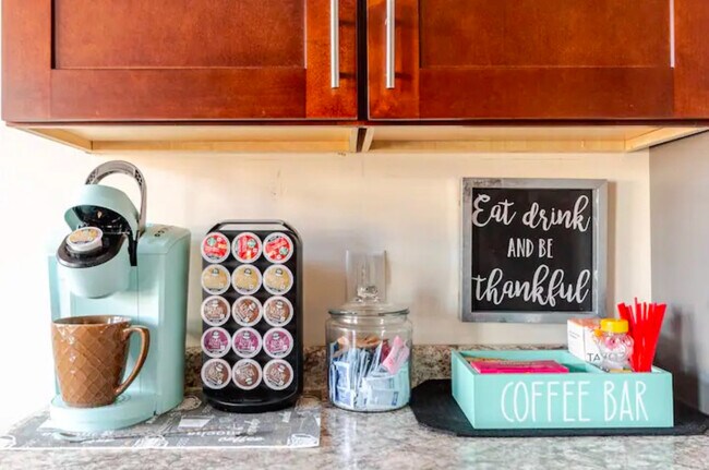 Building Photo - 901 Bordeaux Pl