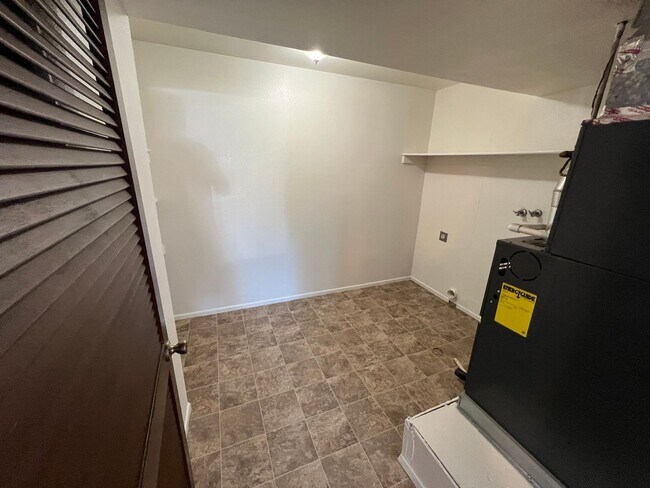 Building Photo - 2 Bed 2 Bath **Ask about a move in special!**