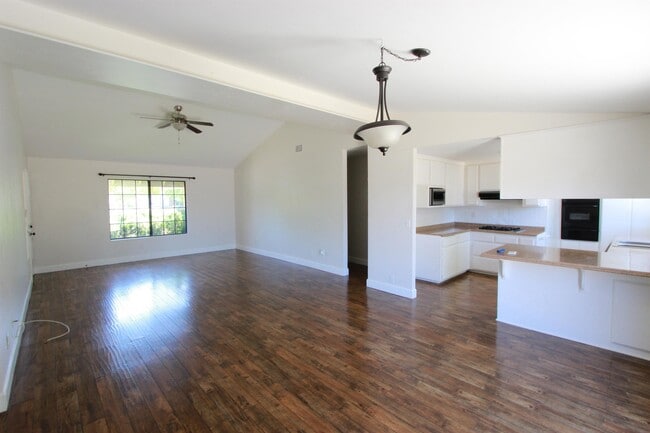 Building Photo - 24730 Cornstalk Rd