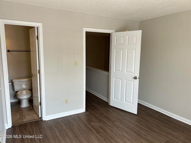 Building Photo - 7311 Madelyn Cove