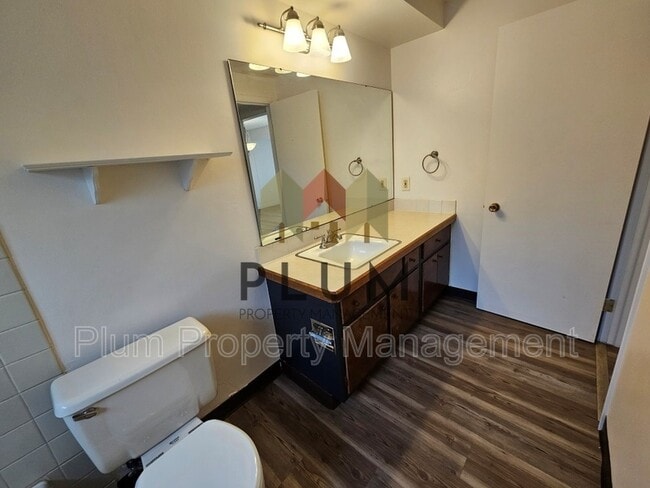 Building Photo - 200 Eddy Ave