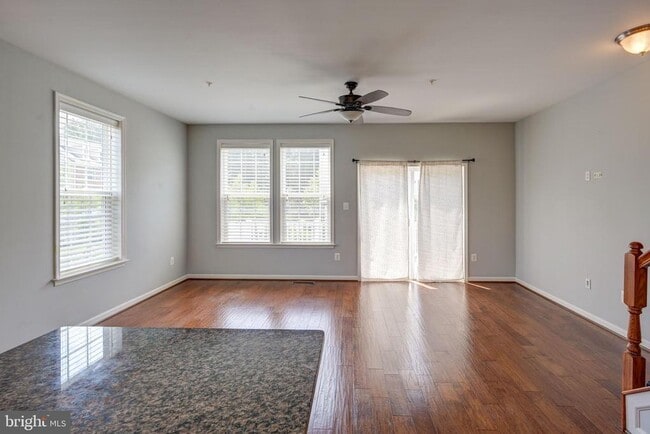 Building Photo - 525 Halite Dr