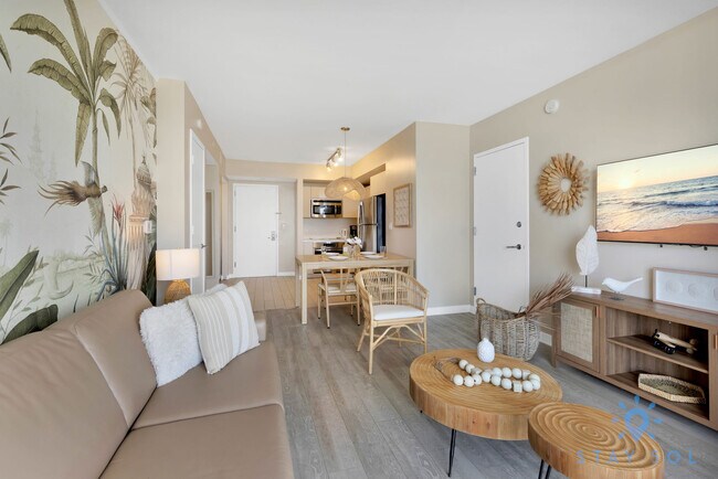 Building Photo - 2602 E Hallandale Beach Blvd