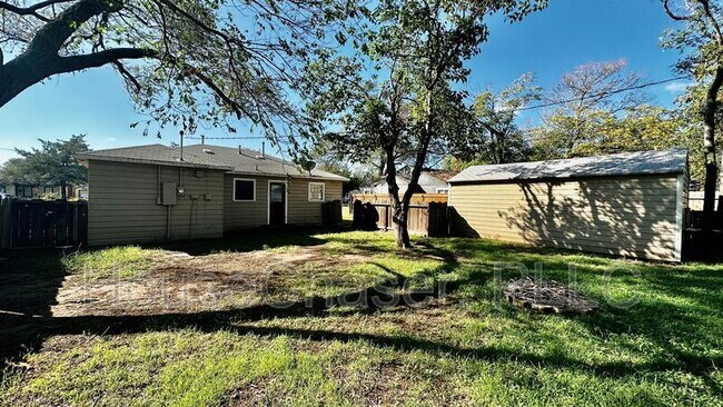 Building Photo - 3414 27th St