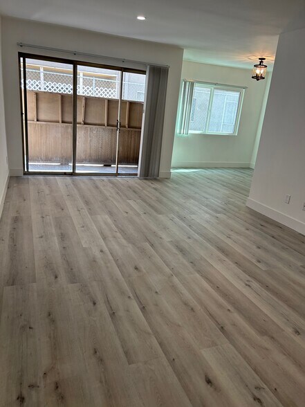 Building Photo - 216 S Occidental Blvd