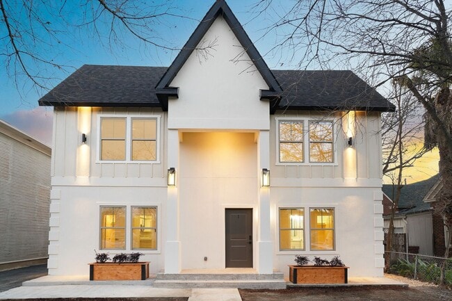 Primary Photo - All Units Are Available With Brandnew Full Appliance Package