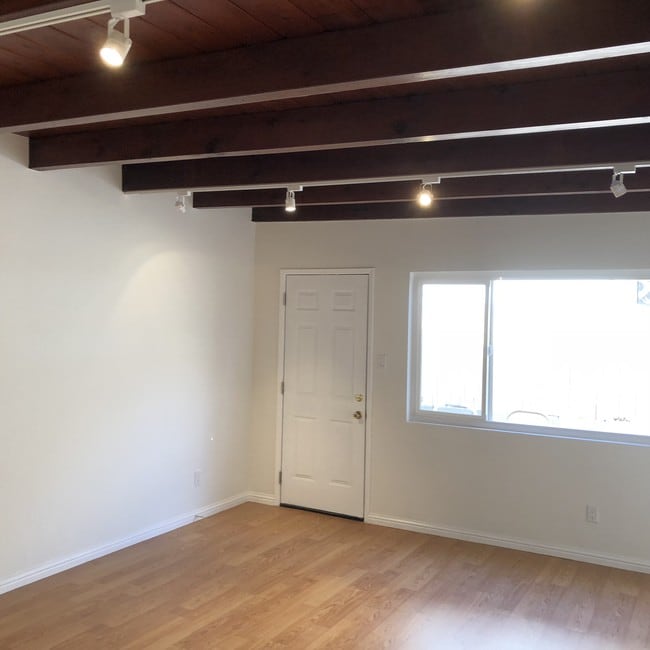 Building Photo - 11728 Tennessee Ave