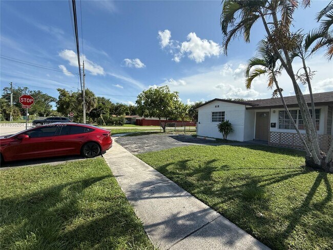 Building Photo - 1101 NW 55th Ave